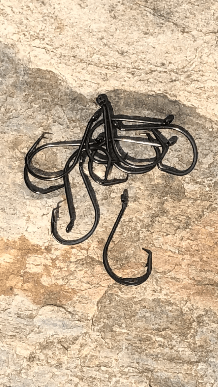 black nickel fishing hooks 2/0 Black Nickel Circle Hooks – Hookum'z